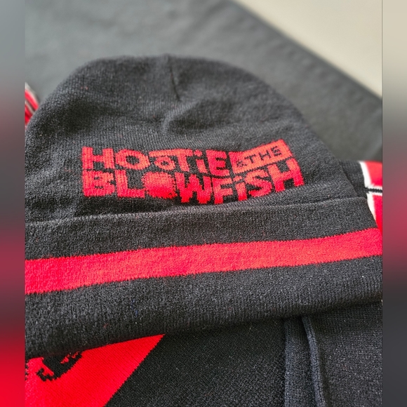 HOOTIE & THE BLOWFISH Hat & Scarf Set - Picture 2 of 6